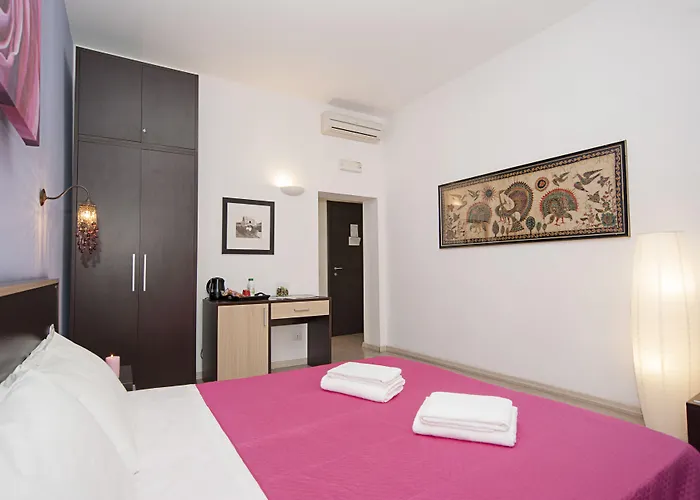 Flowerome Oda ve Kahvaltı 4*