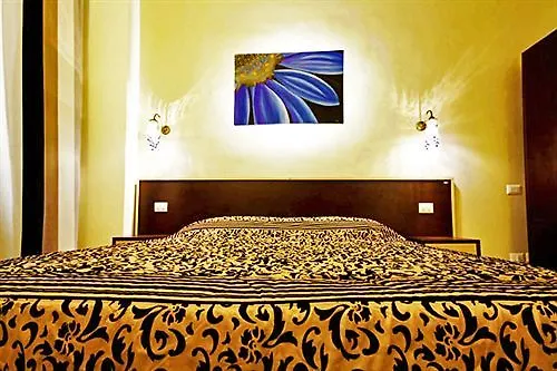 Flowerome 4* Roma